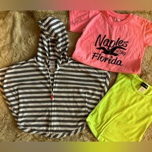 3 pc Adorable Girls Sz 4 Hooded Pincho & Tops